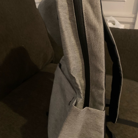 Backpack - Picture 2 of 7